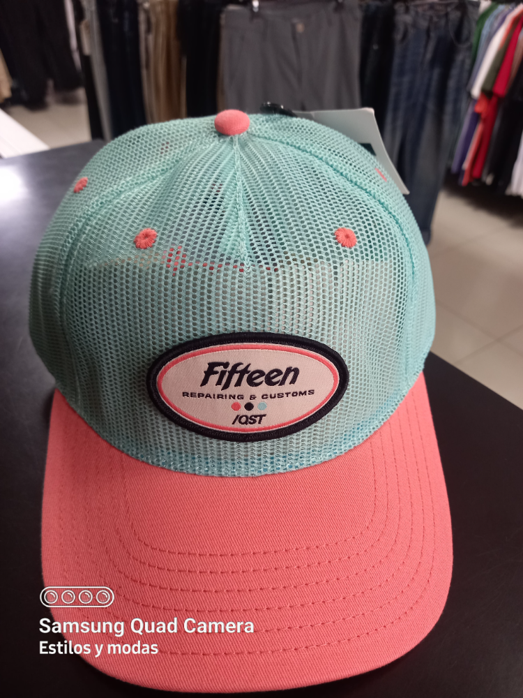 qst106230031 u azul claro gorra quest naranja
