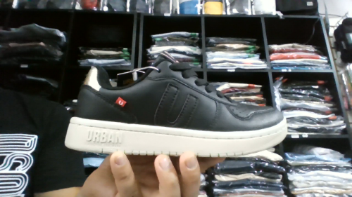 um265 38.5 black