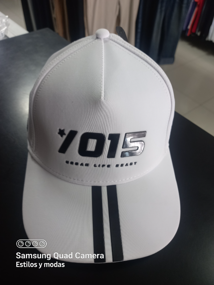 qst106240021 m blanco gorra quest
