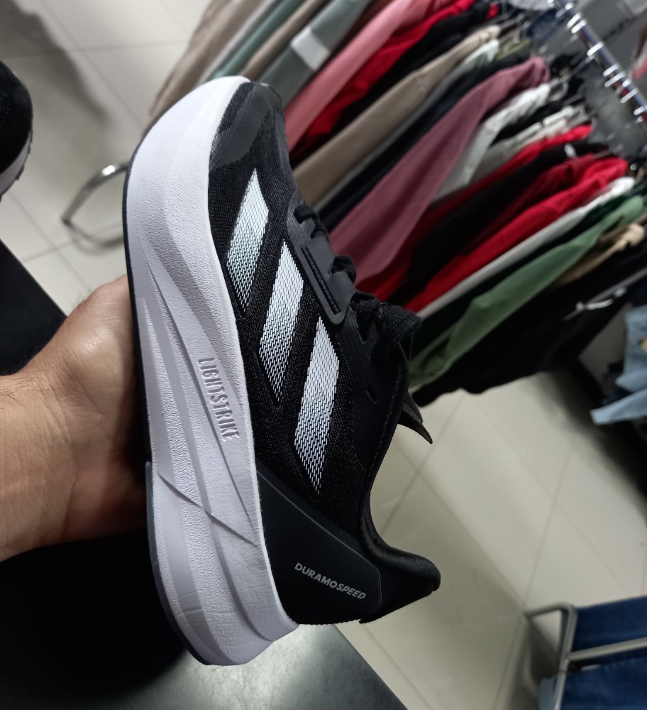 8052618 adidas negra duramo