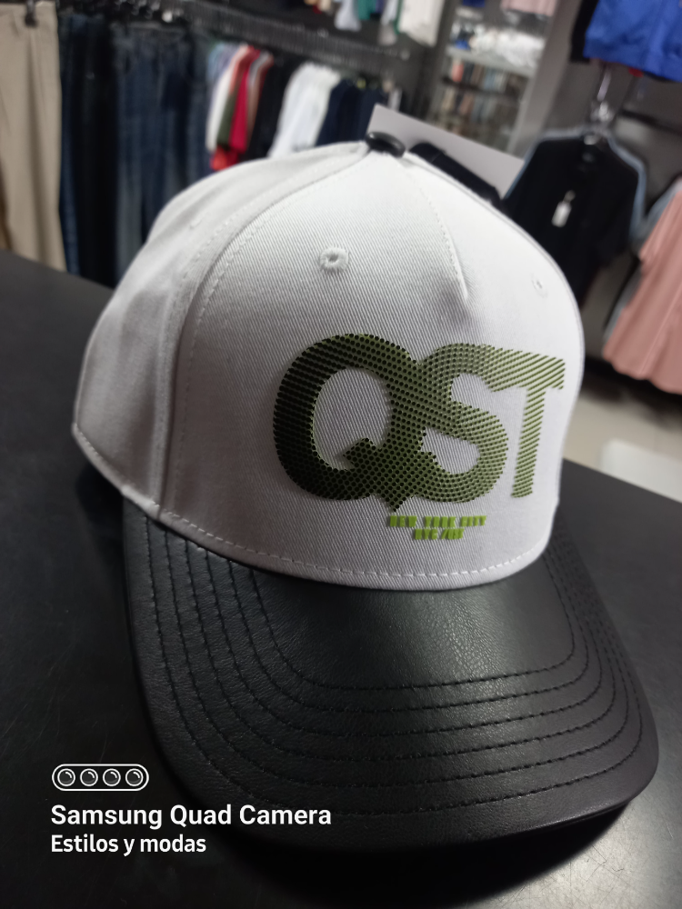 qst106230006 u blanco optico gorra quest
