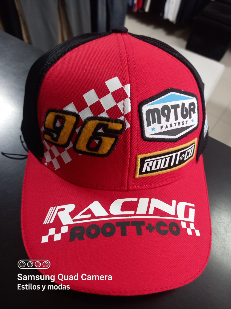 72002 gorra roja negra roott co