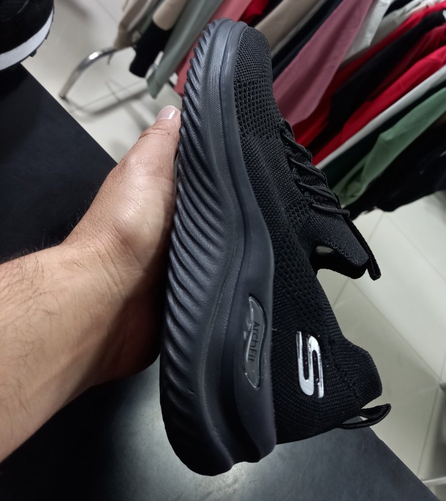 8052624 skechers negra archfit