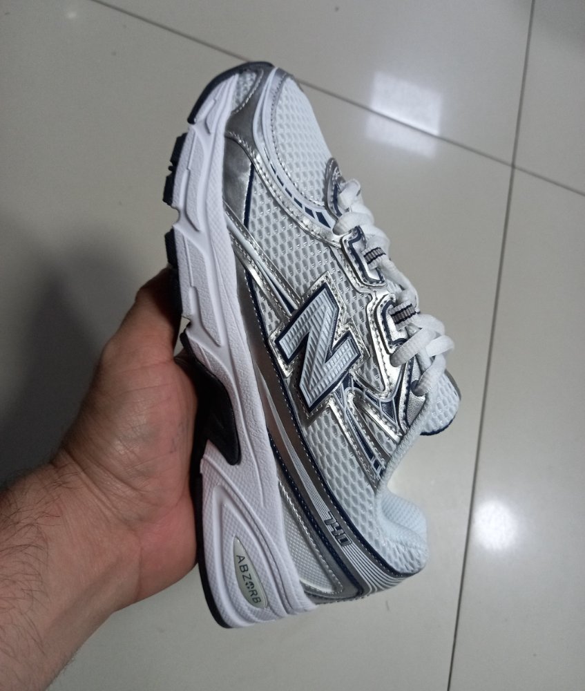 8052614 new balance 740 blanca plata