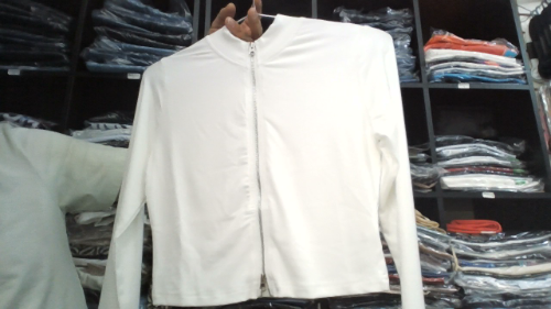 blusa omg 030 blanco y gris