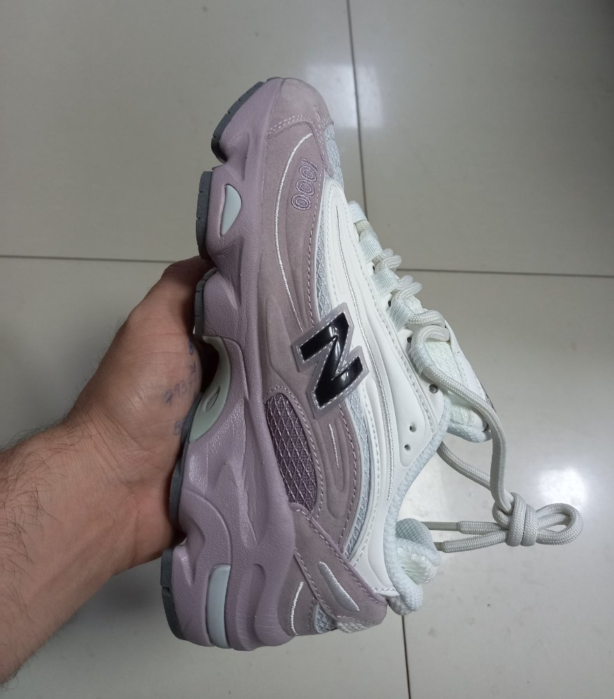 805266 new balance 1000 lila beis