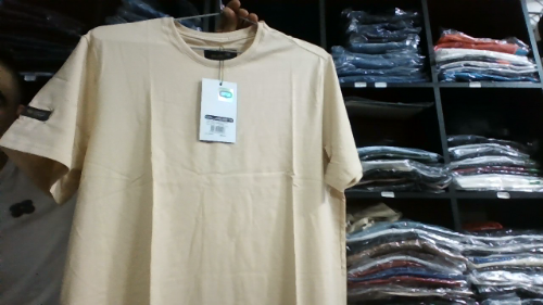 camiseta que113ba0002 camel m