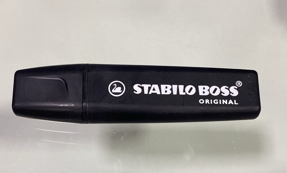 Resaltador Stabilo Negro