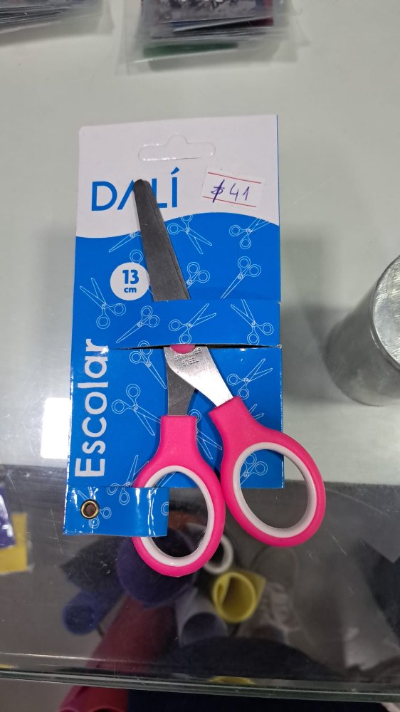 TIJERA ESCOLAR