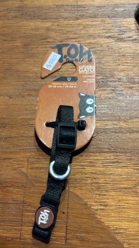 TOH COLLAR DE GATO