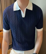 POLO AZUL CUELLO BLANCO