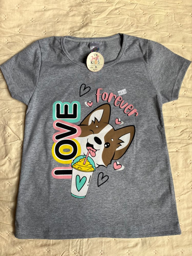 Remera Love Forever
