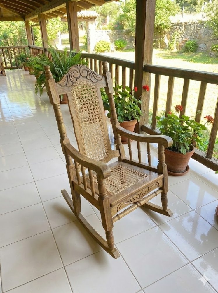 SILLA MECEDORA LAUREL