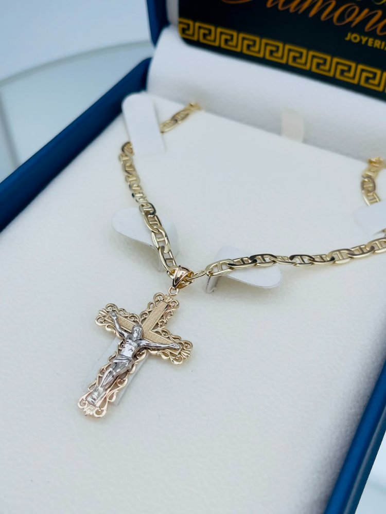 Dije crucifijo dos oro
