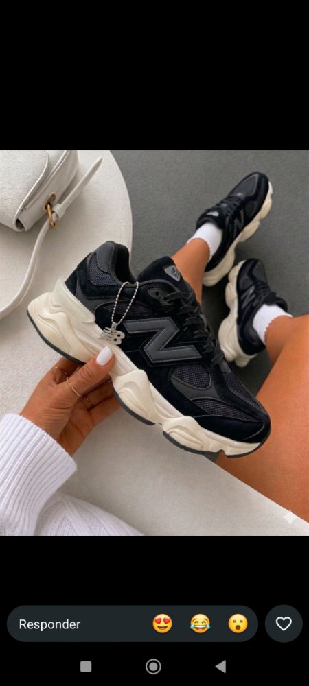 NEW BALANCE TOTAL BLACK