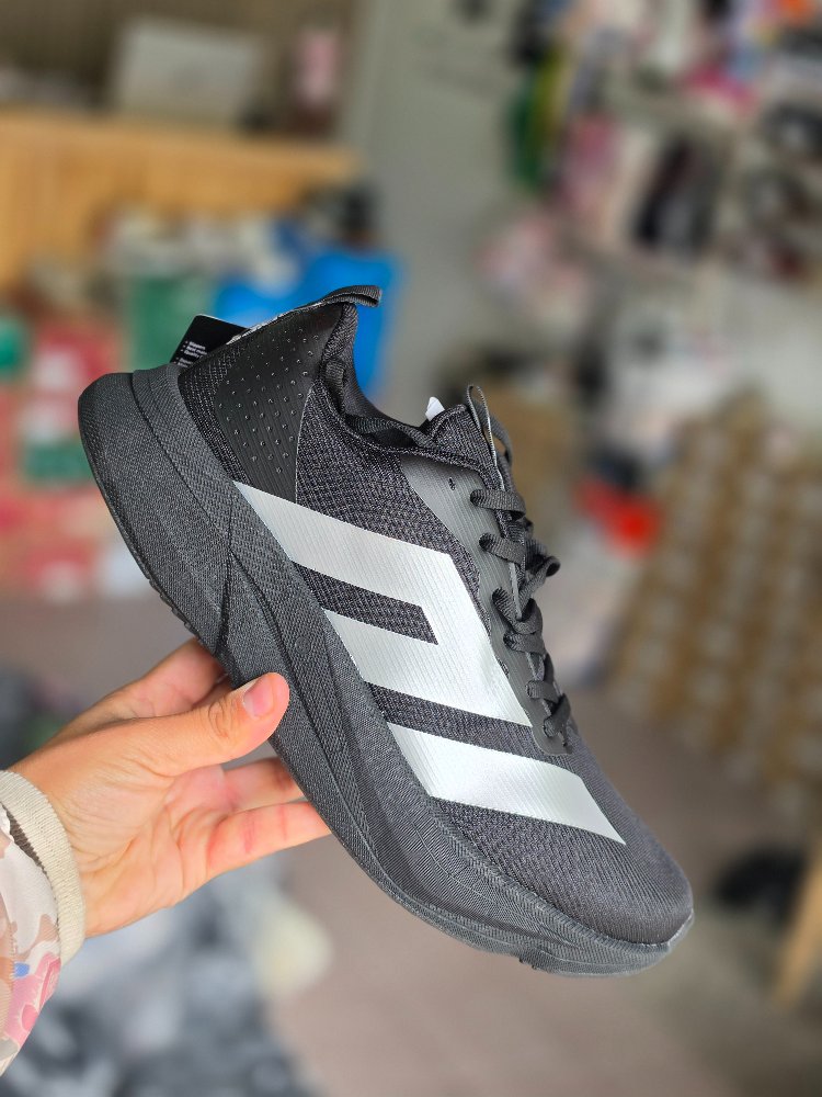 APOSTOL ADIDAS TOTAL BLACK