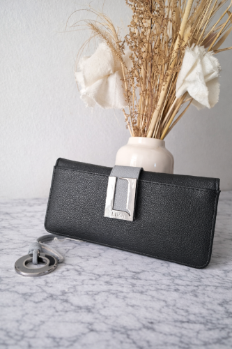 Billetera Lima con aplique metal negro