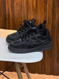LOUIS VUITTON SKATE NEGRO BRILLANTE