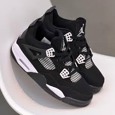 JORDAN 4 RETRO WHITE THUNDER