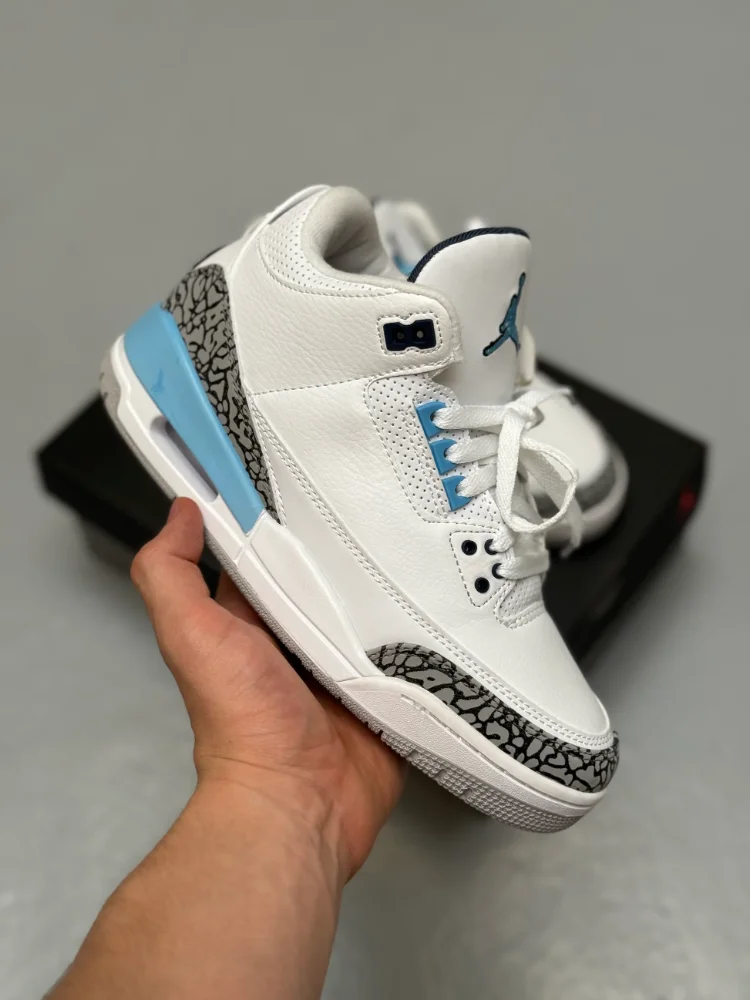 JORDAN 3 RETRO UNC