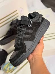 ADIDAS BADBUNNY FORUM