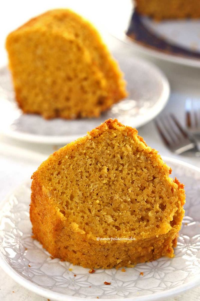 Bolo de cenoura  fatia
