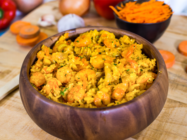 ARROZ CON POLLO Y CAMARON