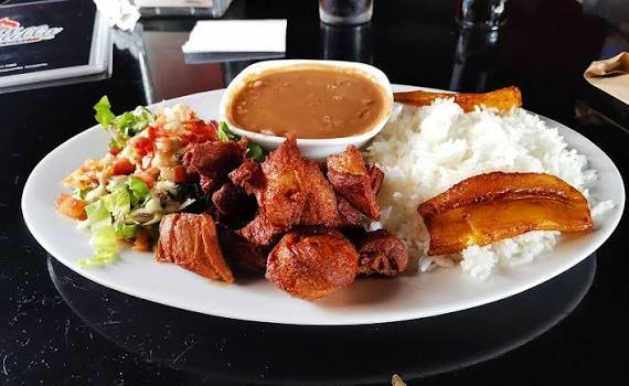 CASADO CON CHICHARONES