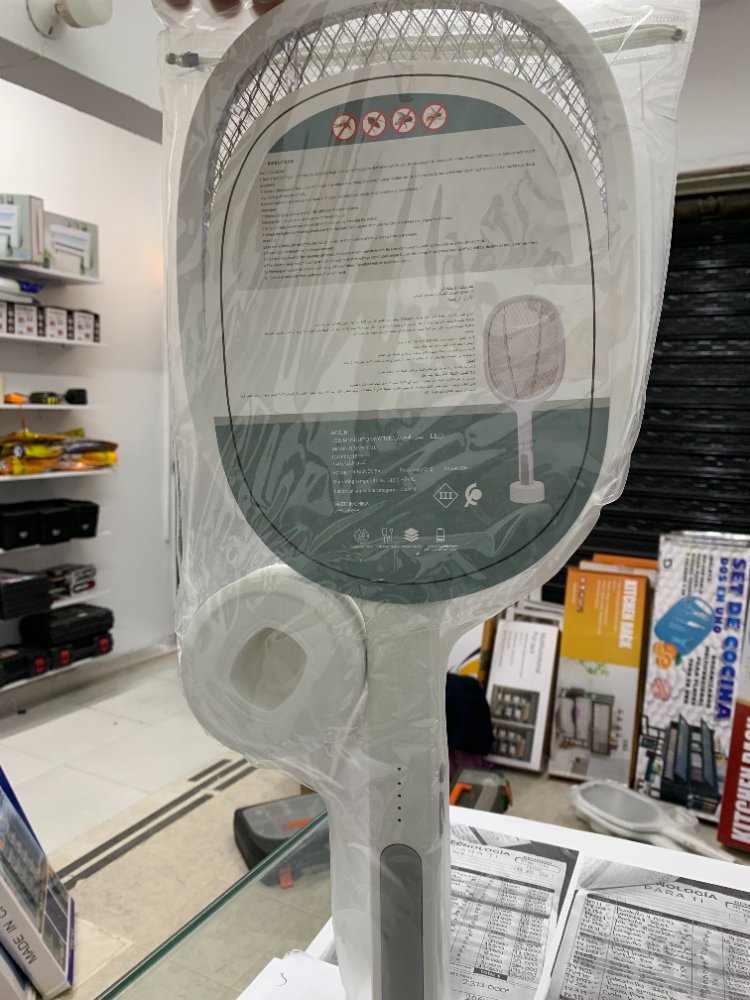 RAQUETA MATAMOSCO  UV