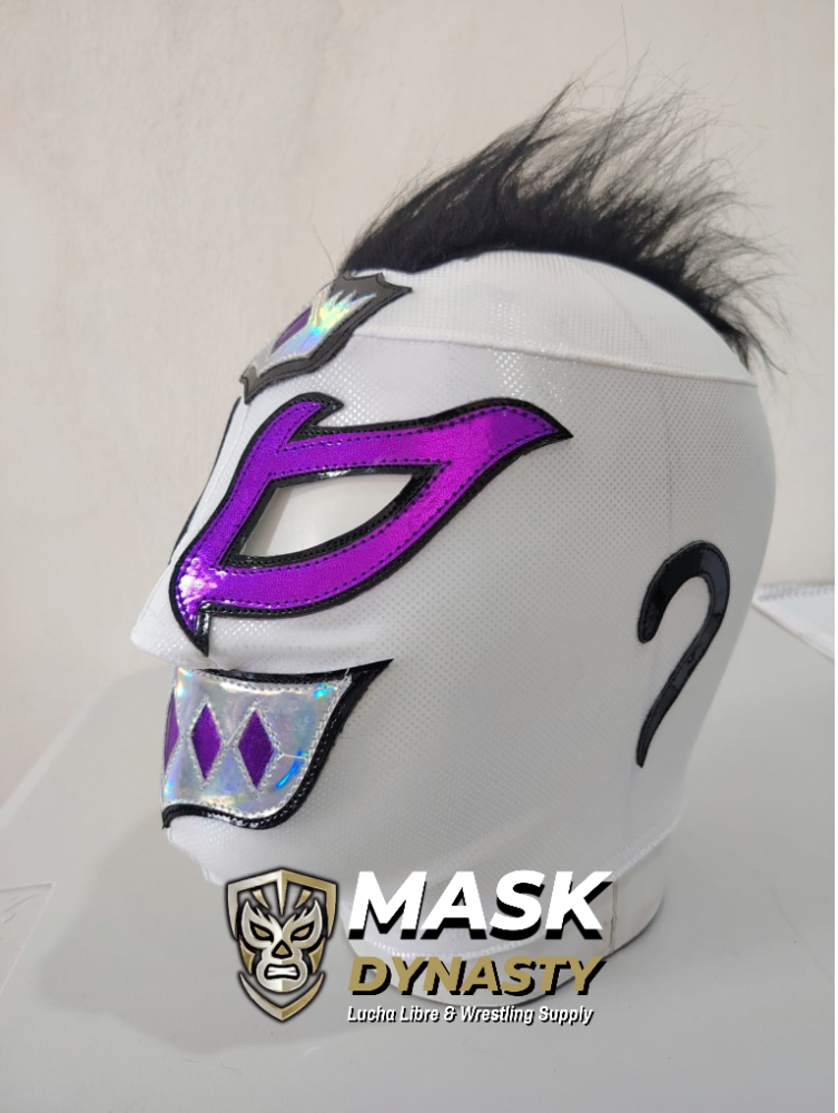 Dominik Mysterio (boca tiburon)