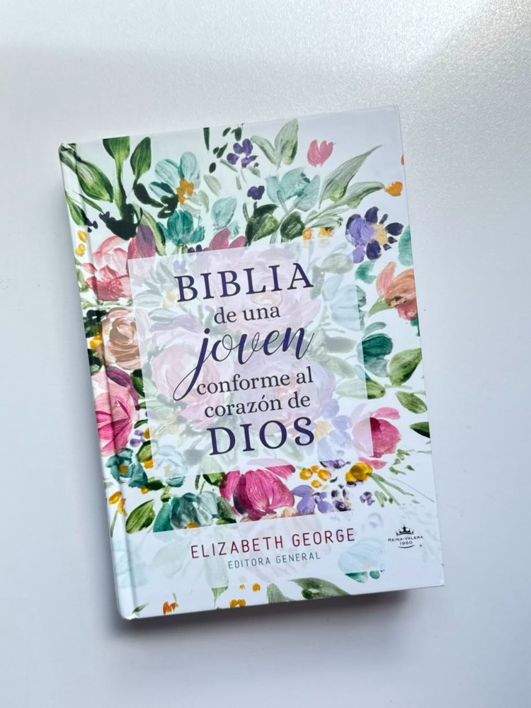 Biblia de una Joven Conforme Al Corazón de Dios