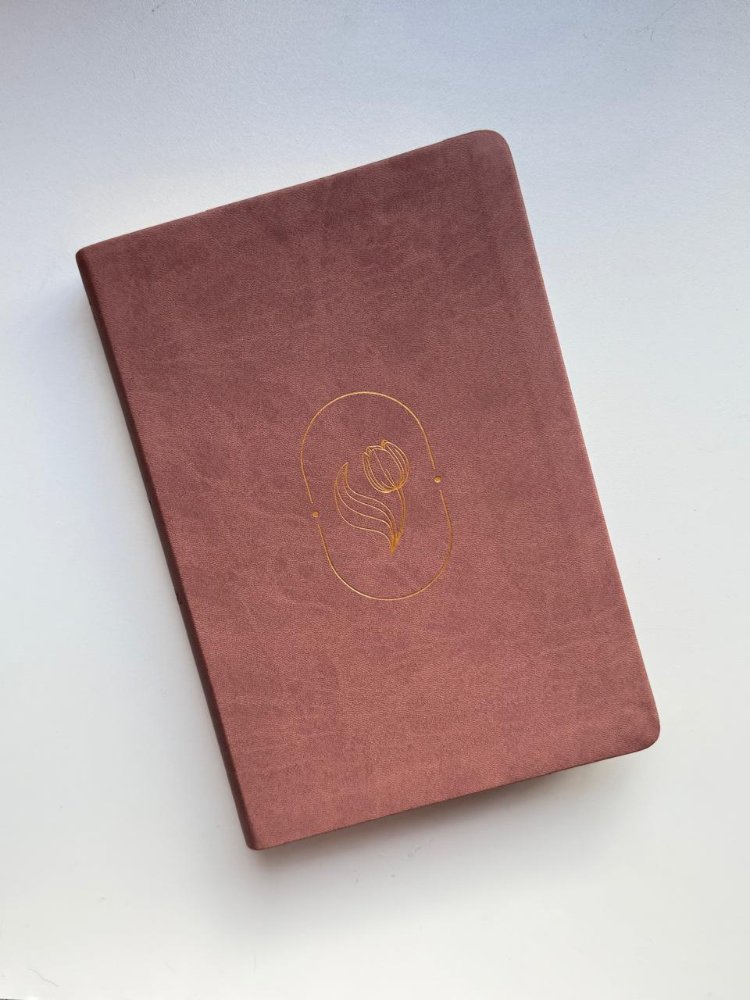 Biblia de promesas Virtuosa Rosa