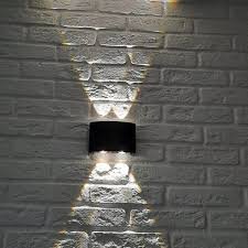 APLIQUE LED 4W BASE NEGRA LUZ CALIDA FELGOLUX