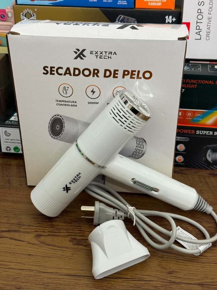 Secador de Pelo Exxtratech 2000W- Modelo Blanco