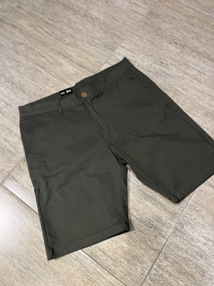 Bermuda Gabardina Verde oscuro