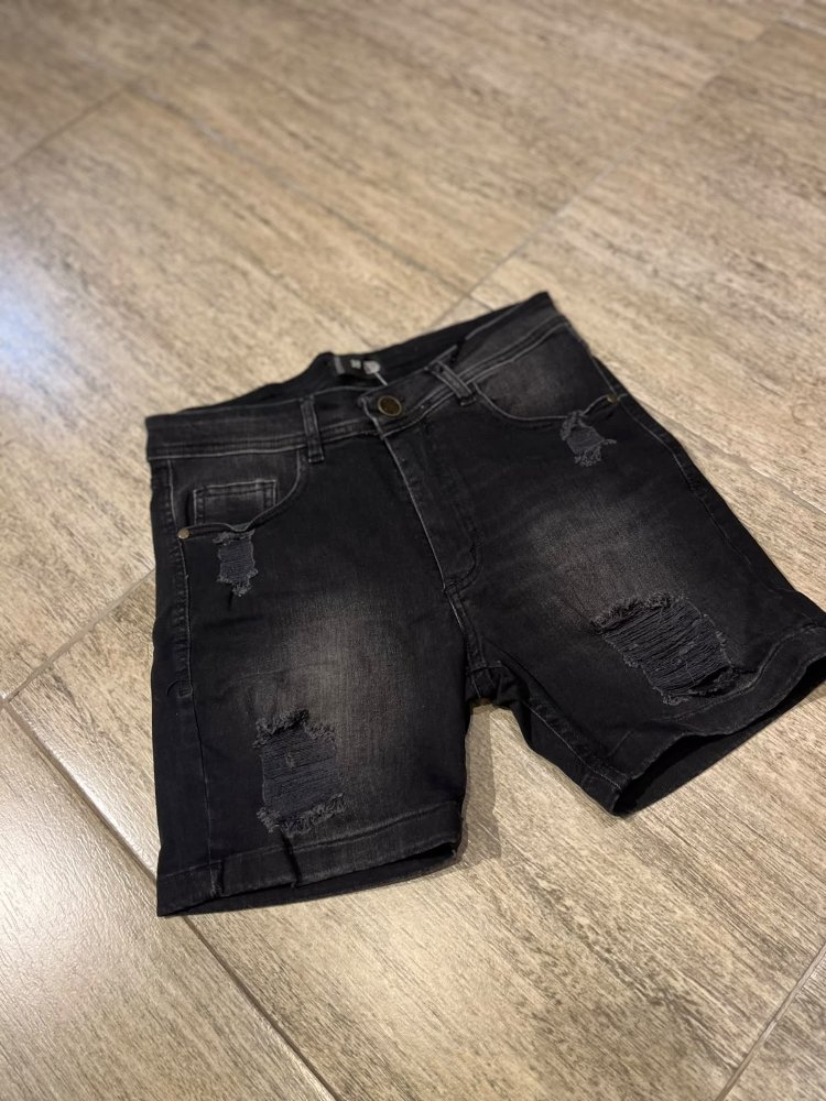 Bermuda depo jeans negra con roturas