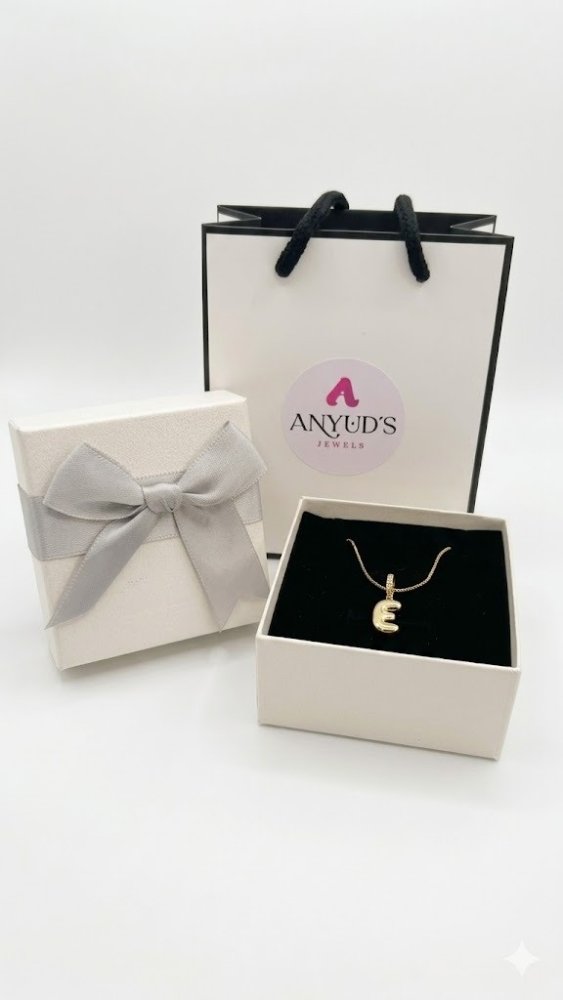 ANYUDS - COLLAR INICIAL GOLD