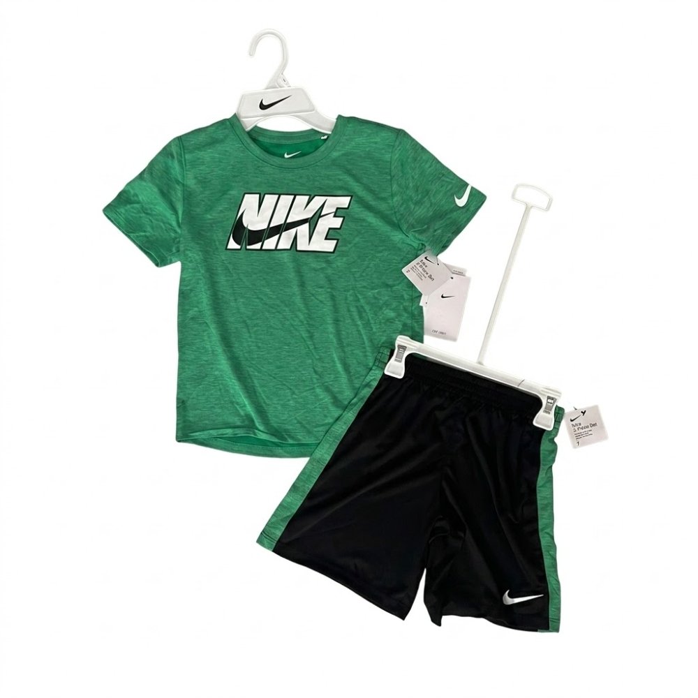 NIÑO: NIKE, CONJUNTO DE 2 PIEZAS, VERDE HEATHER/NEGRO, TALLA 7