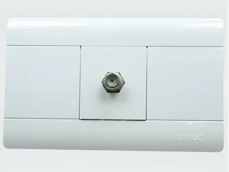 TOMA TV POLICARBONATO UNITEC 16161555