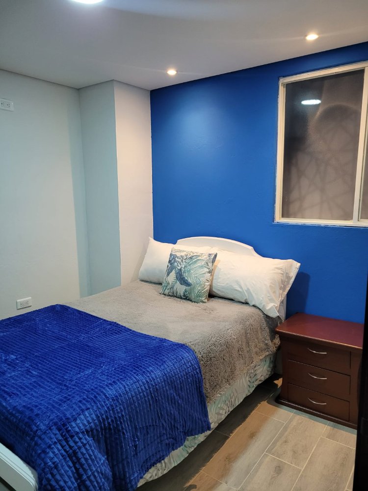 HABITACION VUELTA COLOMBIA