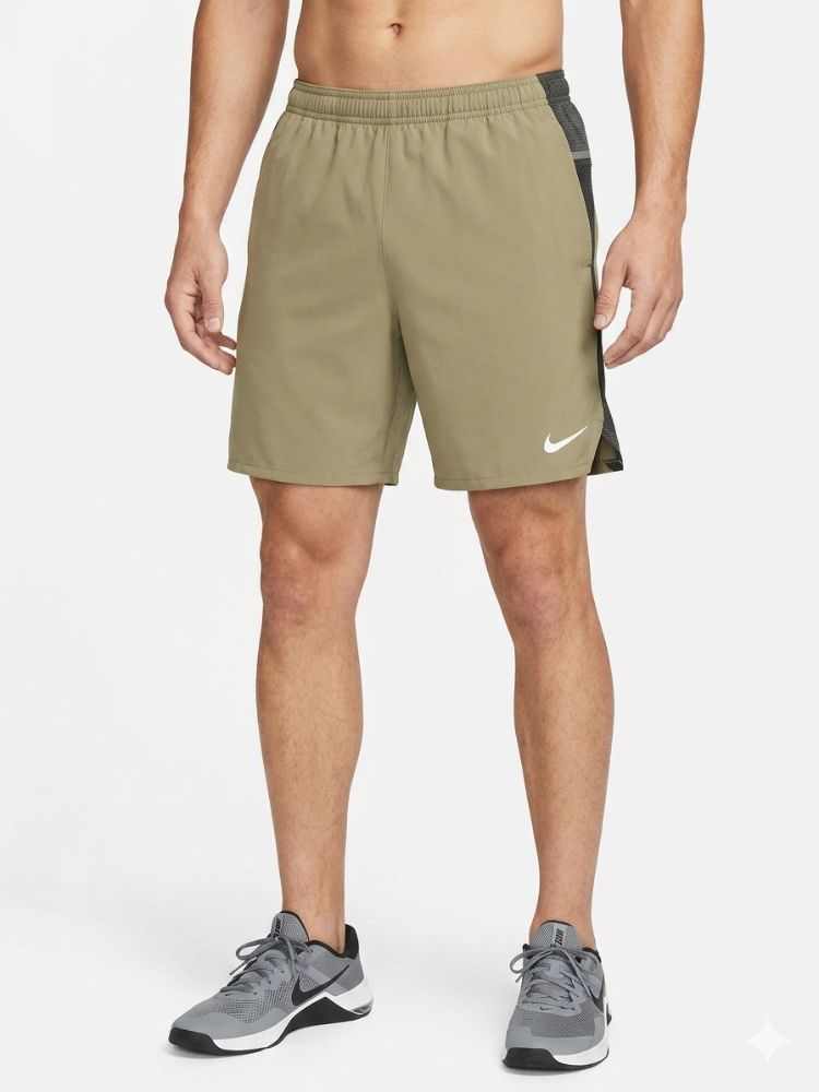 Short XL verde oliva con licra NIKE