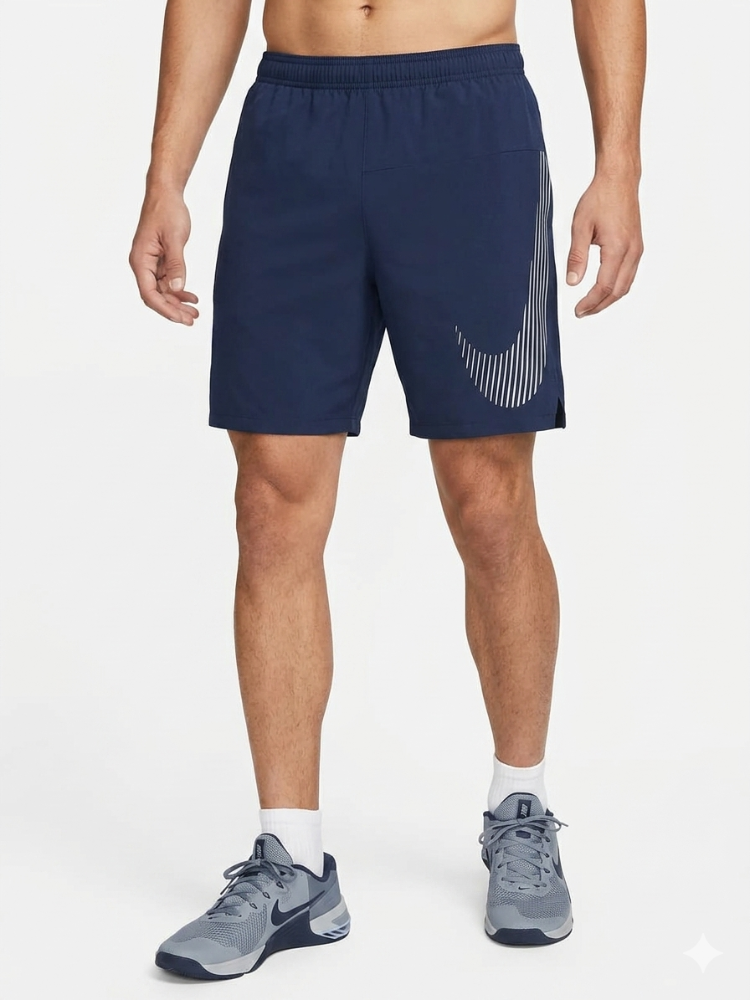 Short XL azul marino NIKE con logo plateado grande