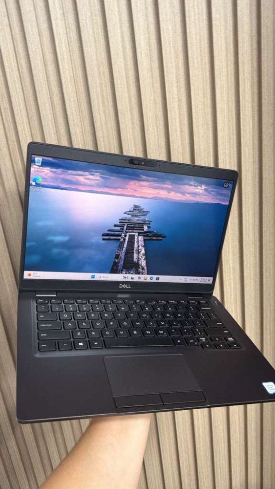 Dell Latitude 5300