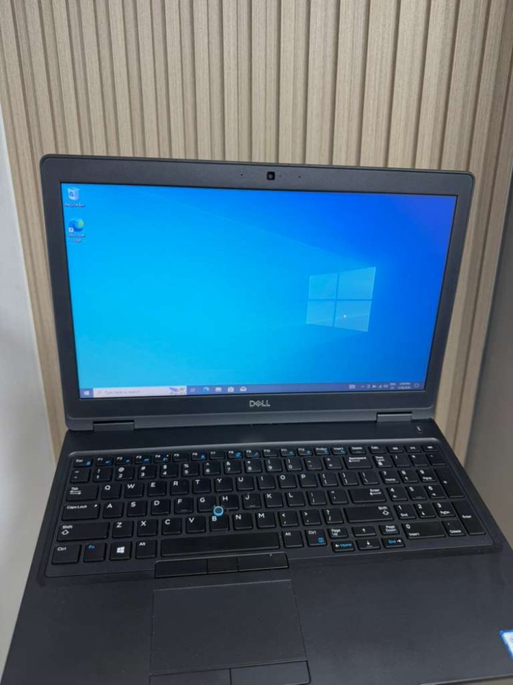 DELL LATITUDE 5590