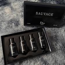 DIOR SAUVAGE SET DE 4PZAS 30ML CAJA NEGRA