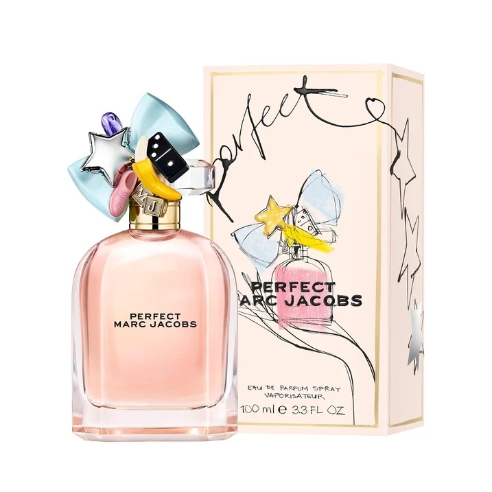 MARC JACOBS “PERFECT”.