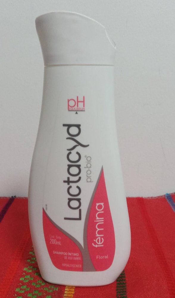 A-6     LACTACYD FEMINA FLORAL (200 ML) - JABON INTIMO