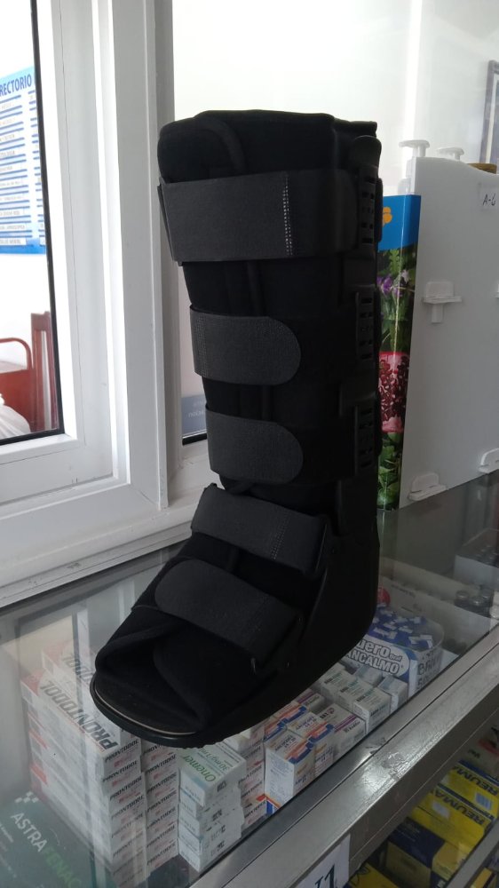A-1   BOTA ALTA WALKER (TALLA M) - BOTA ORTOPEDICA WALKER. CORETECH