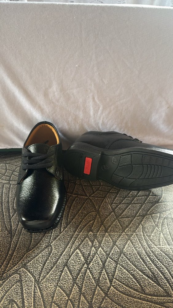 CALZADO DE CUERO MARCA STYLE