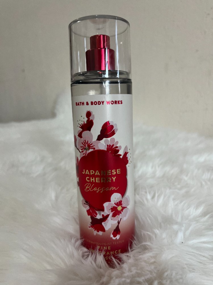 Mist -Body Bath & Body Works (Japanese Cherry)